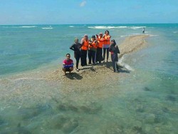 Menyelami Indahnya Bawah Laut Pulau Bangka