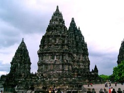 Menyelami Toleransi Beragama Ala 6 Destinasi di Jawa Tengah