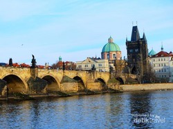 Menyusuri Indahnya Kota Klasik Praha