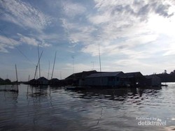 Menyusuri Sungai Bassac di Chao Doc Vietnam