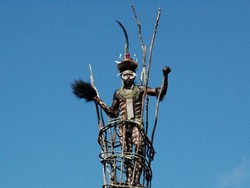 Merebut Wanita di Sini, Berarti Perang!