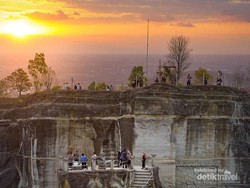 Mulai Sambut Wisatawan, Ada Apa Saja Sih di Tebing Breksi?