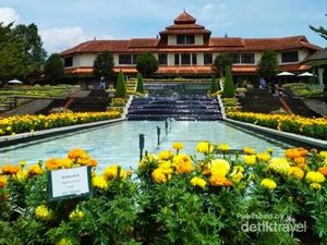 Mumpung Akhir Pekan Ke Taman Bunga Nusantara, Kuy!