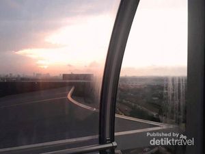 Naik Bianglala Menunggu Buka Puasa di Jakarta, Bisa!