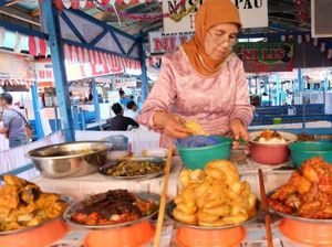 Nasi Kapau Khas Sumatra Barat, Lamak!