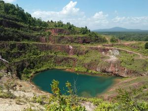 Negeri Laskar Pelangi Memang Kaya