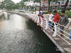 Ngabuburit di Jakarta yang Terasa Seperti Singapura