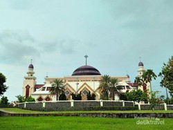 Ngabuburit Sambil Tambah Ilmu Agama di Masjid At Tin