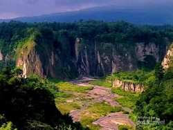 Ngarai Sianok Terlihat Cantik dari Berbagai Sudut