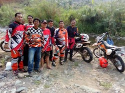 Nikmati Alam Hambalang Naik Motor Cross, Seru Banget!