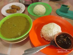 Nikmatnya Kuliner Soto Medan di RM Sinar Pagi