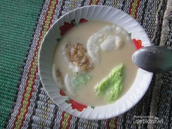 Nikmatnya Serabi Kuah Ambarawa