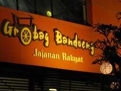 Nongkrong Asyik di Grobag Bandoeng