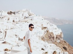 Oh... Santorini, Kenapa Kau begitu Indah?