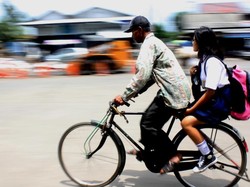 Ojek Sepeda Ontel, Kendaraan Ramah Lingkungan di Utara Jakarta