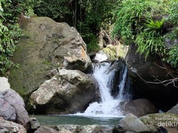 Padang Juga Punya Air Terjun Menawan