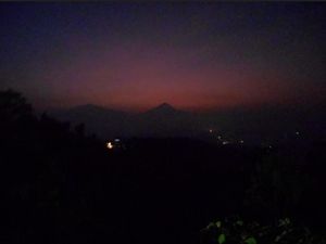 Pagi yang Syahdu di Punthuk Setumbu