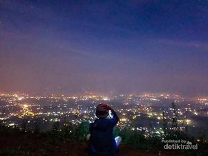 Panorama Alam Cantik di Bukit Alesano