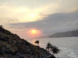 Pantai Cantik Tapi Tersembunyi di Gunungkidul