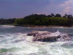 Pantai Cicalobak, Pesona Pantai di Selatan Garut
