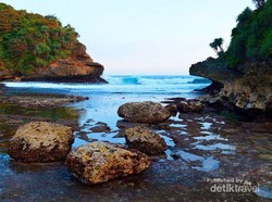 Pantai di Malang yang Punya 3 Keunikan