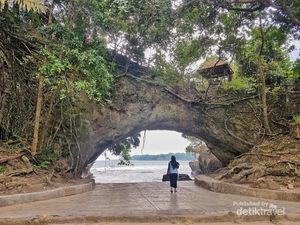 Pantai Karang Blong, Tempat Wisata Eksotis di Anyer
