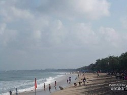 Pantai Kuta Bali yang Selalu Menawan