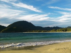 Pantai Lampuuk Usai Tsunami Aceh, Masih Tetap Indah!