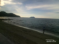 Pantai Monano, Surga Tersembunyi di Gorontalo Utara