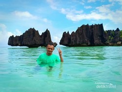 Pantai Namlol yang Unik Ini Ada di Raja Ampat