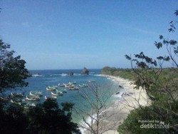 Pantai Papuma di Jember, Makin Cantik Saja!