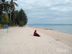Pantai Pasir Putih Ini Punya Sulawesi Tenggara