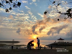 Pantai Sanur dan Sunrise yang Istimewa