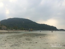 Pantai Sari Ringgung Yang Bikin Mager di Lampung