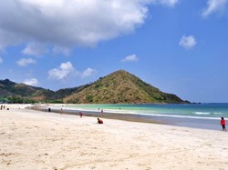 Pantai Selong Belanak, Saingan Berat Gili Trawangan