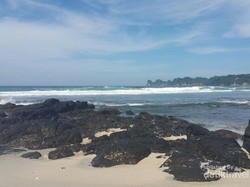 Pantai Sendiki, Si Cantik Sepi Pengunjung di Malang Selatan