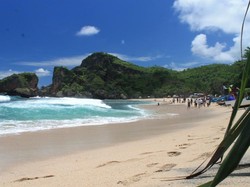 Pantai Siung, Oase dari Gersangnya Gunungkidul