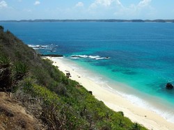 Pantai Sokat, Kepingan Surga di Selatan Lombok