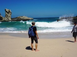 Pantai yang Jadi Primadona di Pacitan