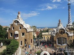 Parc Guell, Taman Paling Unik di Barcelona