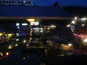 Pasar Apung, Destinasi Liburan Murah di Kota Batu