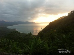 Pelabuhan Ratu Punya Bukit Habibie yang Cantik