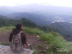 Pemandangan Hijau Kulonprogo dari Puncak Suroloyo