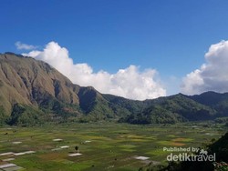 Pemandangan Indah dari Bukit Selong Sembalun