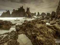 Pemandangan Menakjubkan dari Teluk Kiluan, Lampung
