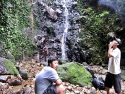 Pemandangan Warna-Warni Gunung Pulosari