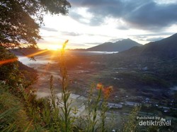 Percaya Nggak Bali Punya Desa Secantik Ini?