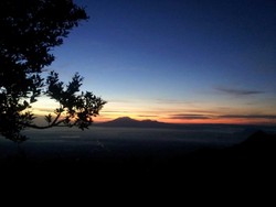 Perjalanan Penuh Tantangan Melihat Kawah Merapi