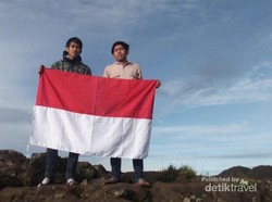Perjuangan Melihat Sunrise di Puncak Ceremai