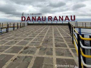 Pesona Danau Terbesar Kedua di Sumatera